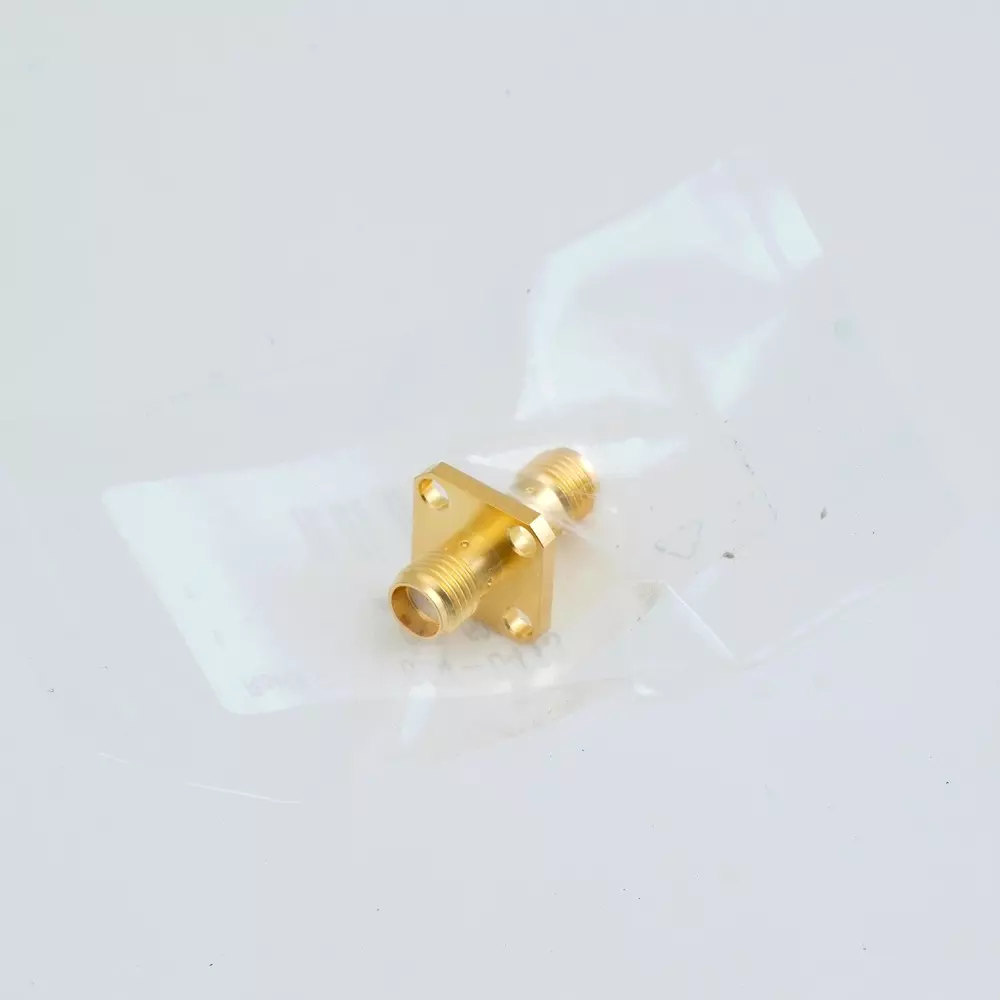 Yuetsu Seiki SMA Connector 0-12.4, 0-18 GHz Operating Frequency 450/ AC/ DC Rated Voltage Female Male/Female, 088-6060G
