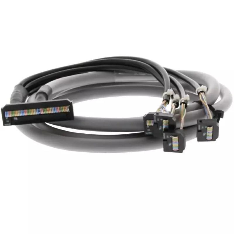Omron PLC Connection Cable, P2RV-4-200C