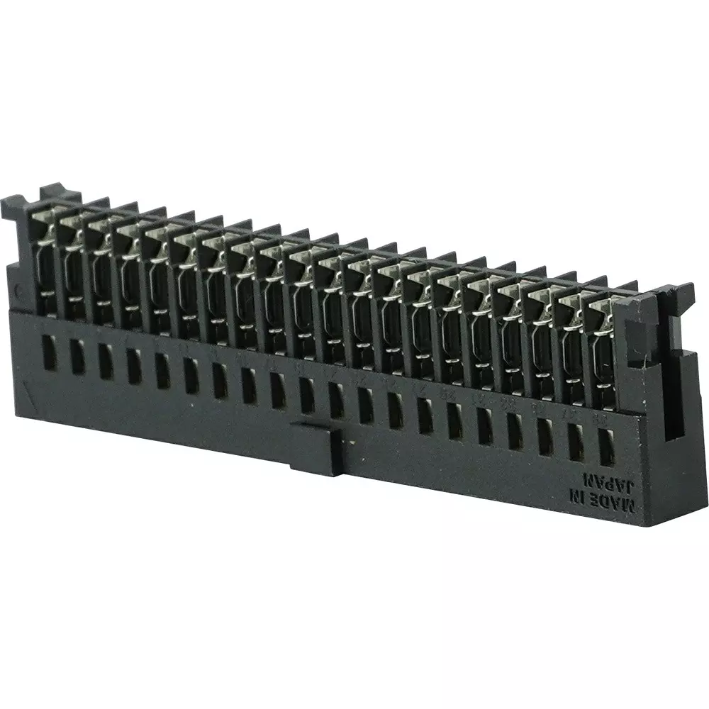 Omron Discrete Wire IDC Connector Polarity Guide Type 40-Pole, XG5M-4032-N