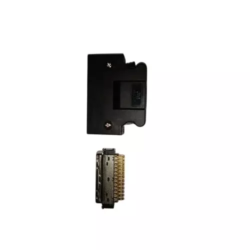 Mitsubishi Electric AC Servo Connector Black Color 0.75 kW Output Power and 3000 RPM Speed, MR-CCN1