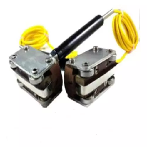 Japsin Instrumentation Industrial Heavy Duty Roller Type Thermocouple 20x10x5 cm High-Grade Stainless Steel with A Durable Roller Mechanism 150 g for Industrial Use