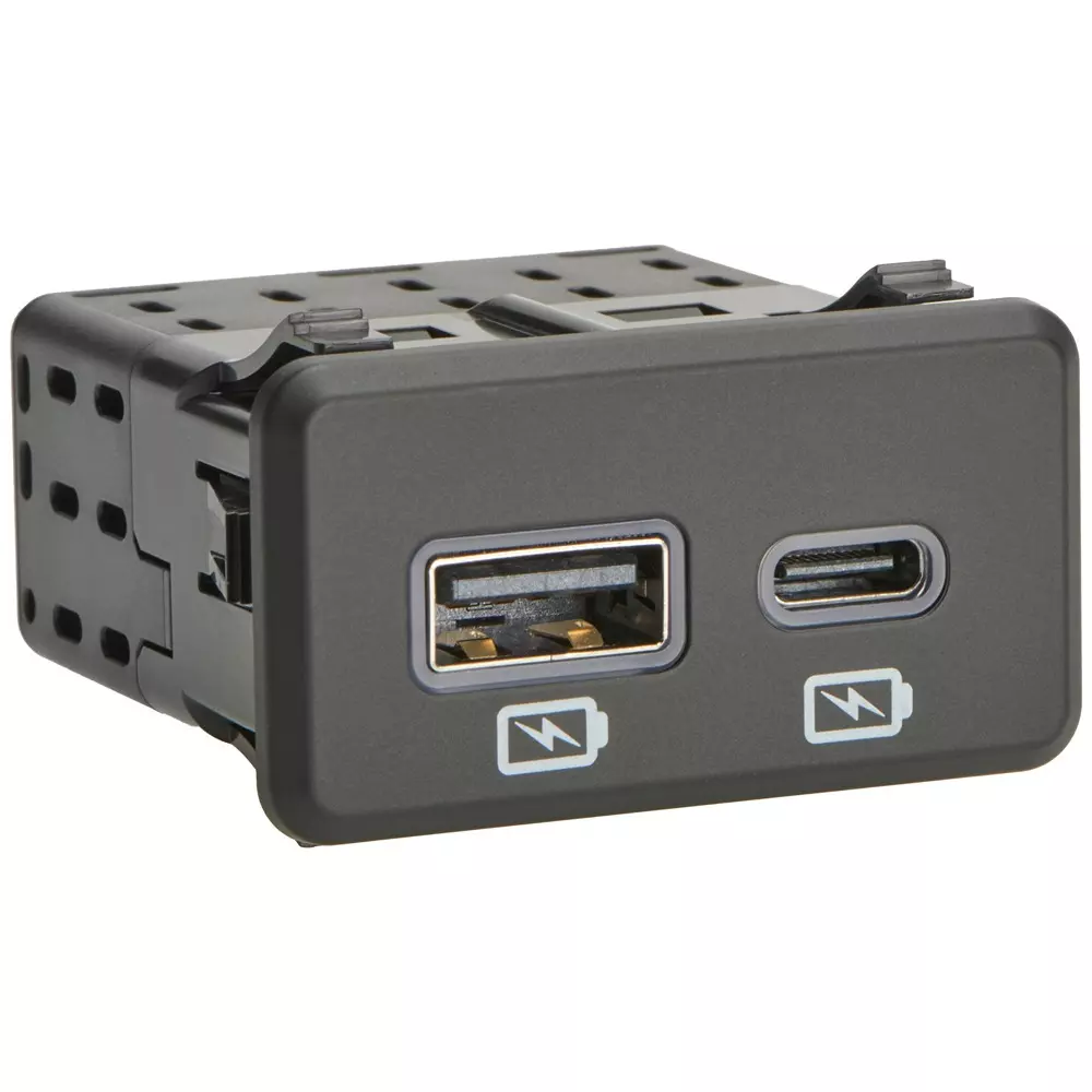 Molex USB Charger Panel Mount Connector Mounting 3 Amp Current Rating, 79540-5067