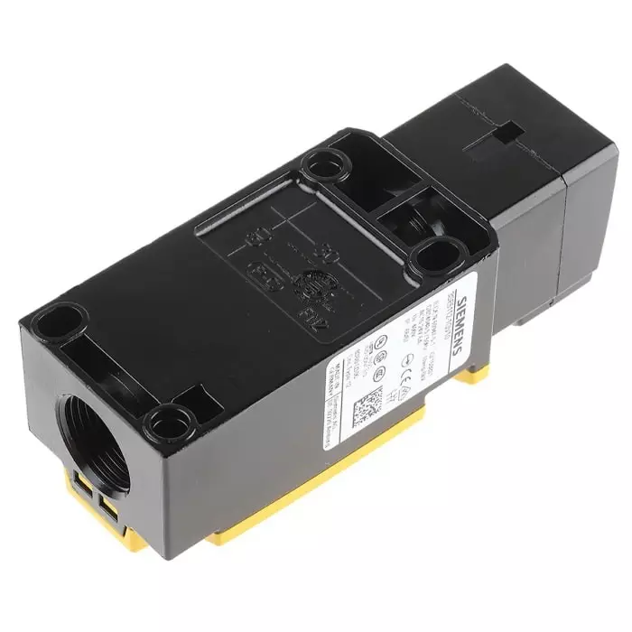 Siemens 3SE5 Safety Interlock Switch, 2NC/1NO, Keyed, Metal, 3SE5112-1QV10