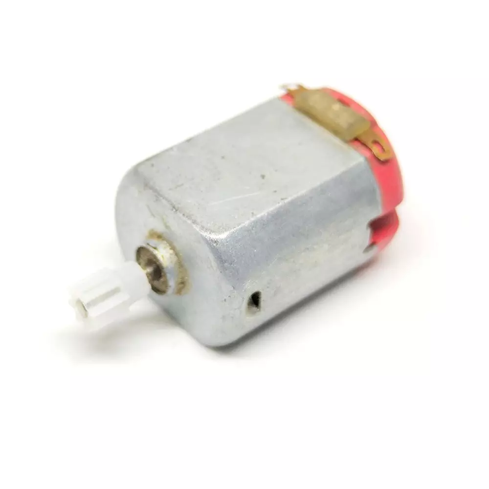 invento-dc-motor-3-6v-voltage-20x15x25mm-with-8-teeth-47-mm-outer-diameter-plastic-pinion-gear-isc-906-a-pack-of-4-pcs