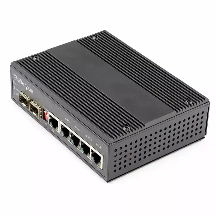 StarTech.com Unmanaged 6 Port Gigabit Switch With PoE, IES1G52UP12V
