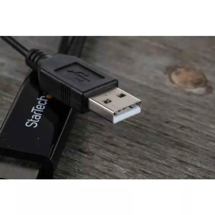 StarTech.com HDMI to DisplayPort Adapter 255mm Length - 3840 x 2160 Maximum Resolution, HD2DP