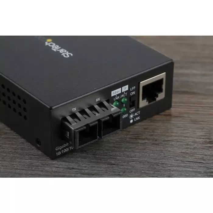 StarTech.com RJ45 SC Media Converter Multi Mode 10/100/1000Mbit/s Full Duplex 550m, MCMGBSCMM055