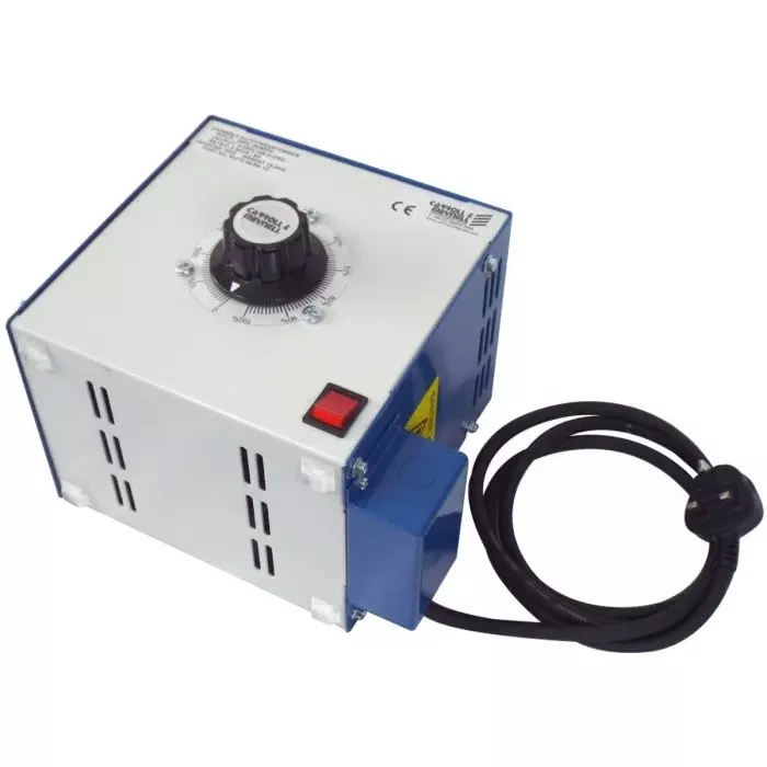 Carroll & Meynell 1 Phase 1kVA Variac 1 Output 240V 13A, MVT1k/3.5A-1E
