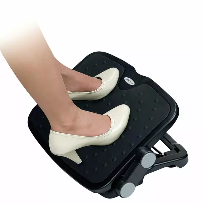 StarTech.com Adjustable Tilt Foot Rest 505mm Height 360mm Width 3 Kg, FTRST1