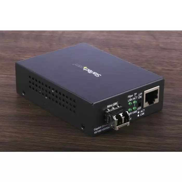 StarTech.com LC RJ45 Media Converter Multi Mode 10/100/1000Mbit/s Full Duplex 550m, MCM1110MMLC