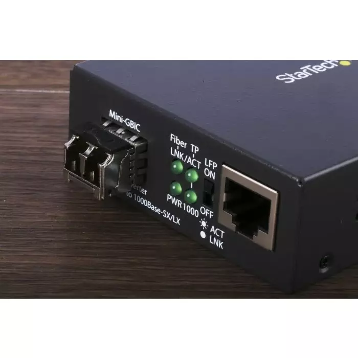 StarTech.com LC RJ45 Media Converter Multi Mode 10/100/1000Mbit/s Full Duplex 550m, MCM1110MMLC