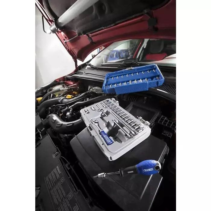 Expert by Facom Standard Socket/Bit Set with Ratchet 1/4 inch Square Drive Hexagon Head, E030702 (Pack of 42 Pcs)