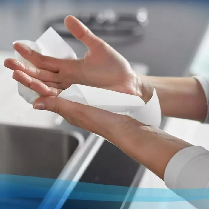 Kimberly-Clark Scott Folded White Paper Towel 200mm 304 Sheets, 6689