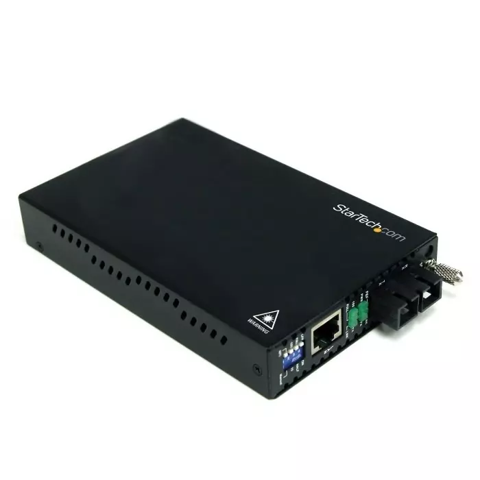StarTech.com RJ45 SC Media Converter Single Mode 10/100Mbit/s Half/Full Duplex 30km, ET90110SM302