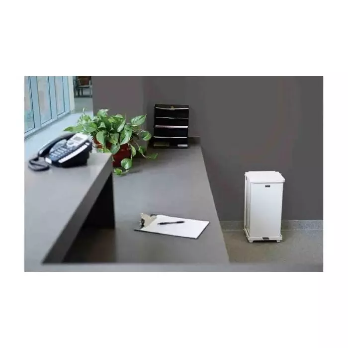 RUBBERMAID DefendersÂ® 49L Red Pedal Galvanised Steel Waste Bin, FGST24EPLRD