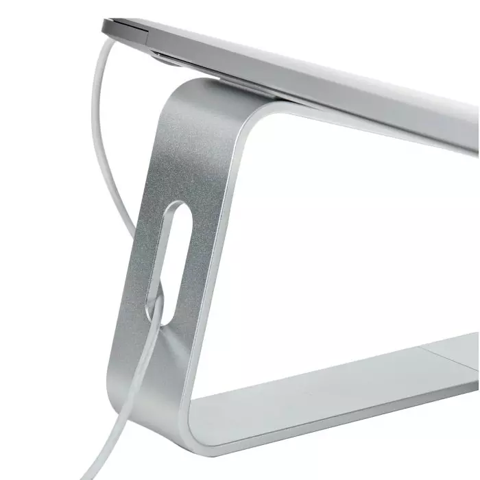 StarTech.com Laptop Stand for Use with Dell XPS, Lenovo & Macbook Air/Pro, LAPTOP-STAND-SILVER