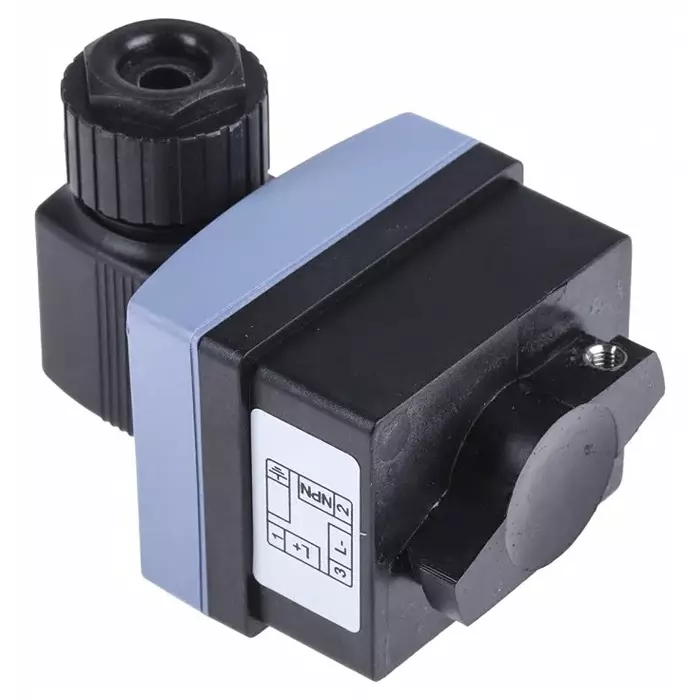 Burkert Compact Mount Flow Controller Frequency NPN Output 12-30 V DC DN 6-65 mm Pipe, 423914