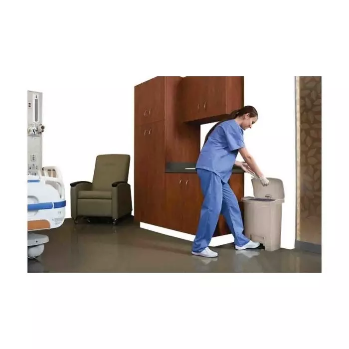 RUBBERMAID Slim Jim 30L Beige Pedal Waste Bin, 1883456