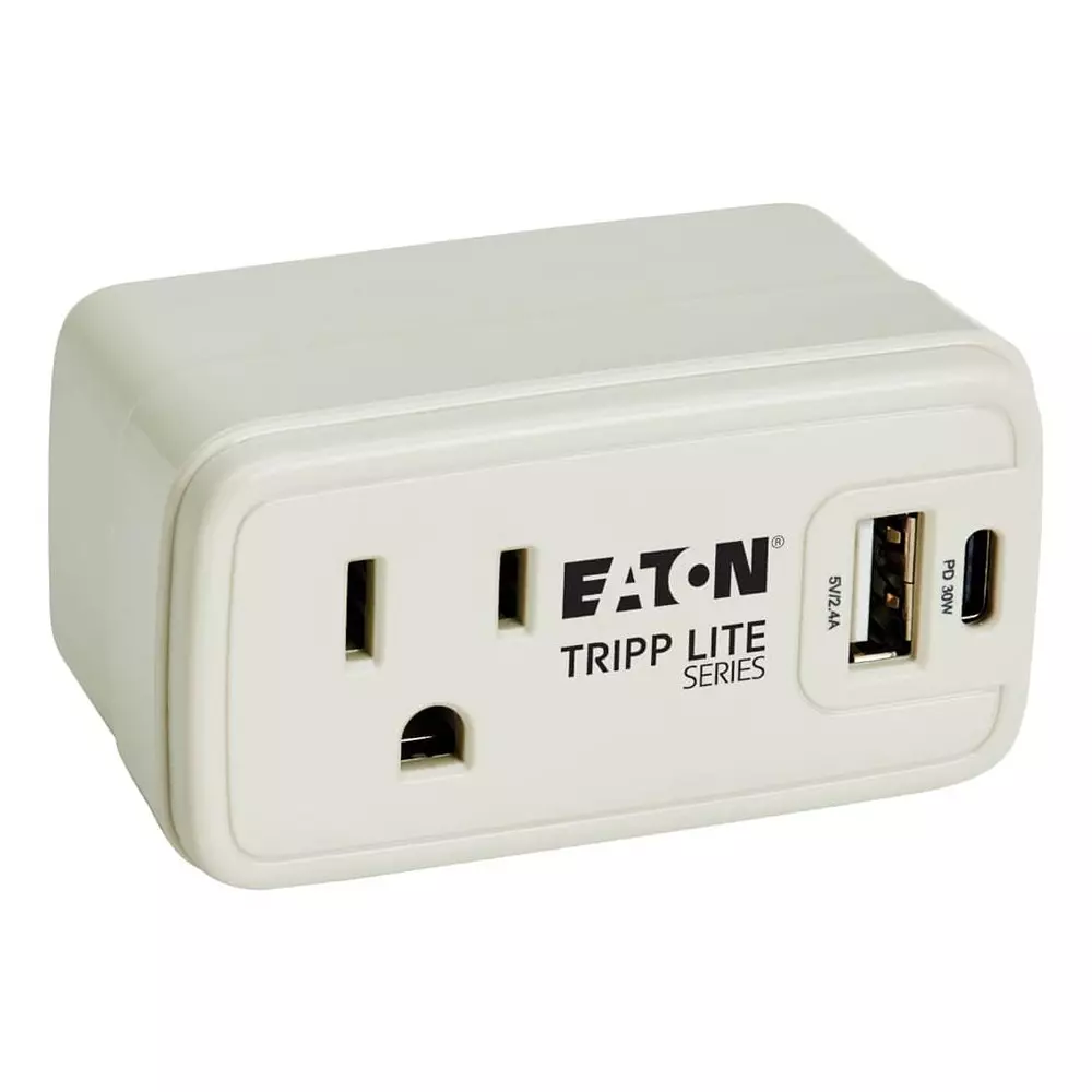 EATON TRIPP LITE Adapt, Nema 5-15P To 15-15R, Usb A/C, Wh, Sk10C32