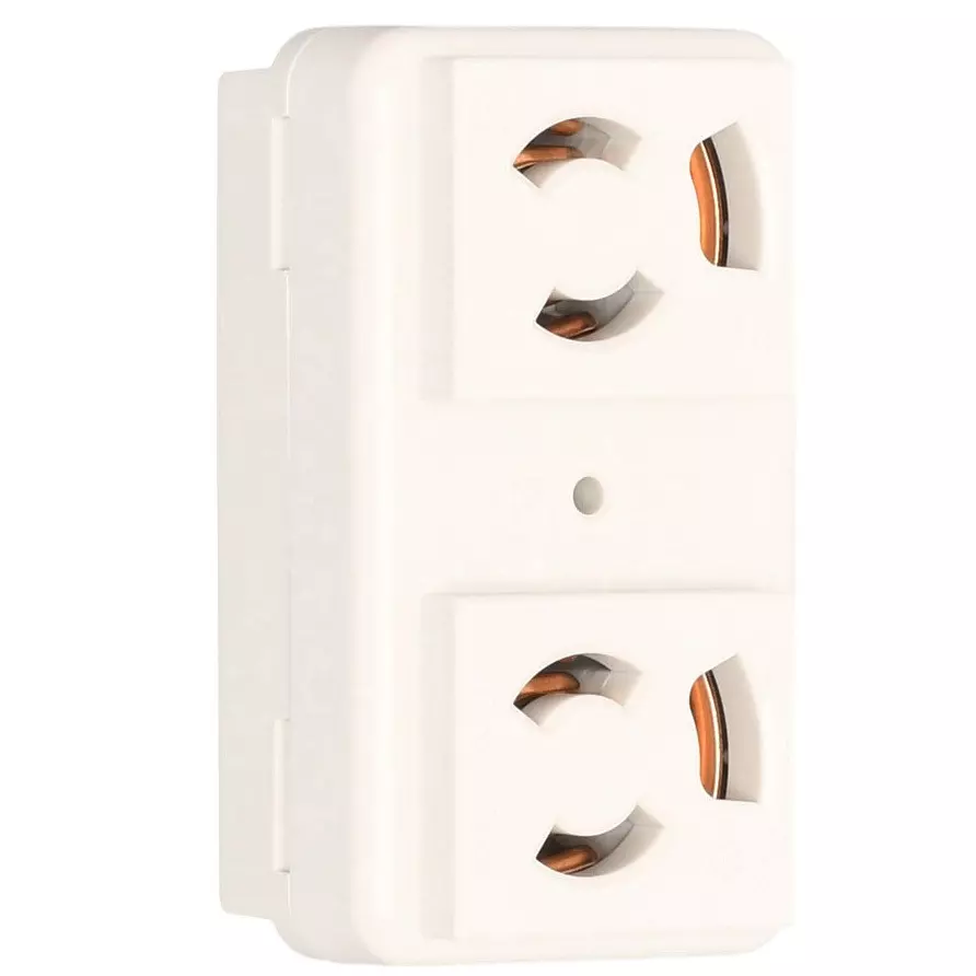 AMERICAN DENKI Outlet 125 V Voltage 15 A Current White, 7117GHDZ