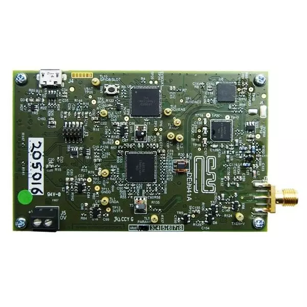 CML RF Transceiver Demonstration Board 350 MHz to 400 MHz Frequency, DE9941A-375