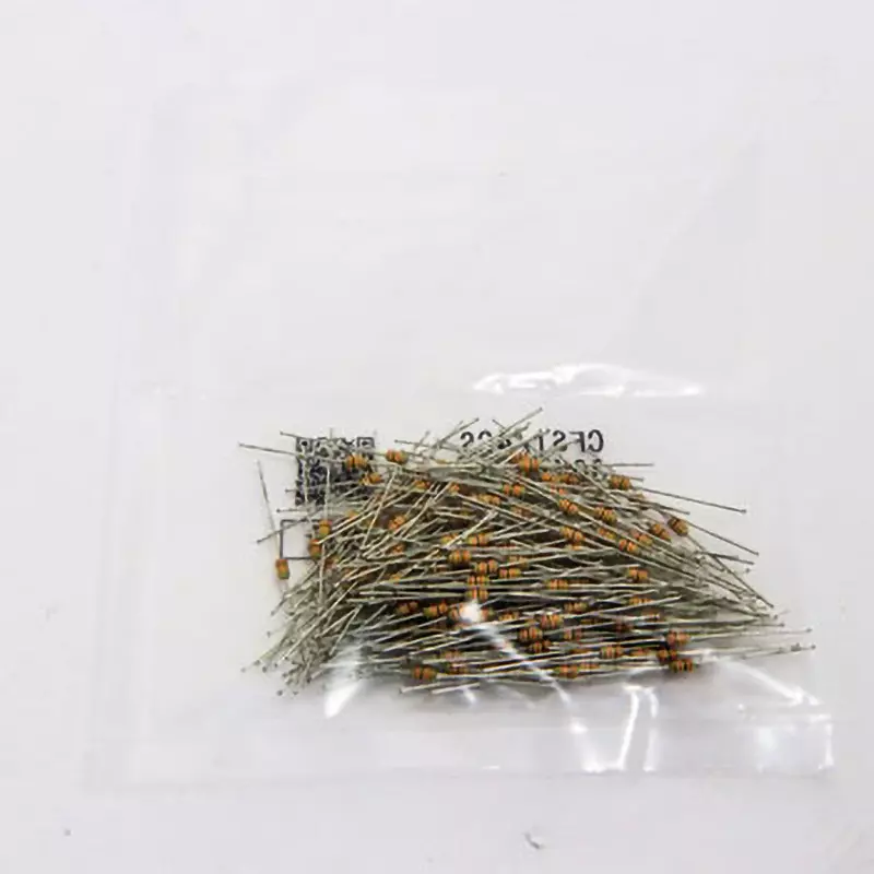 KOA Fixed Resistor 300 V Withstand Voltage 30 KΩ Nominal Resistance, CFS1/4CS303J (Pack of 200)