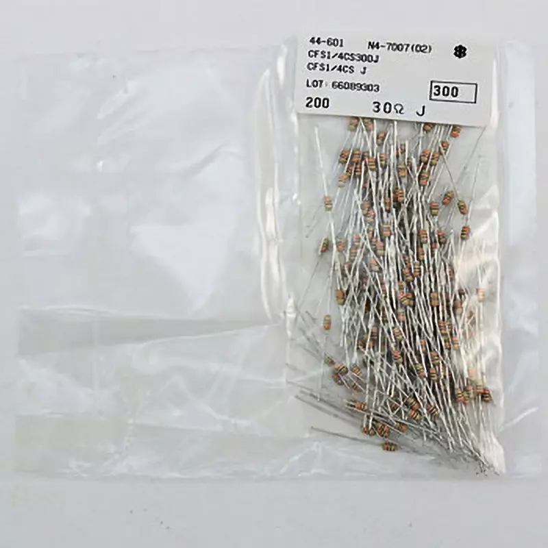 KOA Fixed Resistor 300 V Withstand Voltage 30 Ω Nominal Resistance, CFS1/4CS300J (Pack of 200)