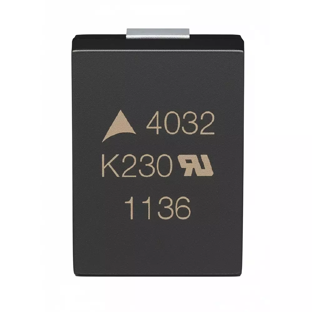 TDK Multilayer Varistor PCB Mount 400 A Peak Surge Current 55 pF Capacitance, B72650M251K72