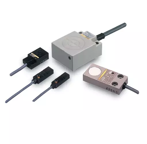 Omron Proximity Sensor Flat Type TL-W 39098227 - Made In Japan