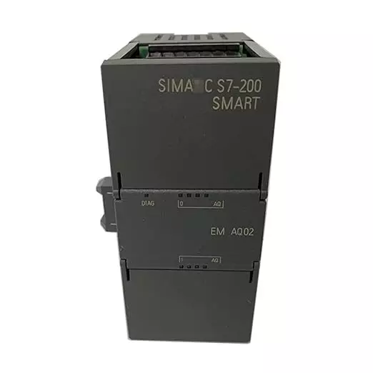 Siemens SIMATIC S7-200 SMART Analog Output Expansion Module with 2 Analog Output and 24 V DC Rated Voltage, 6ES7288-3AQ02-0AA0