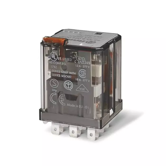 Finder Plug In Power Relay 24 V DC Coil 16 A Switching Current 3PDT, 623390244000