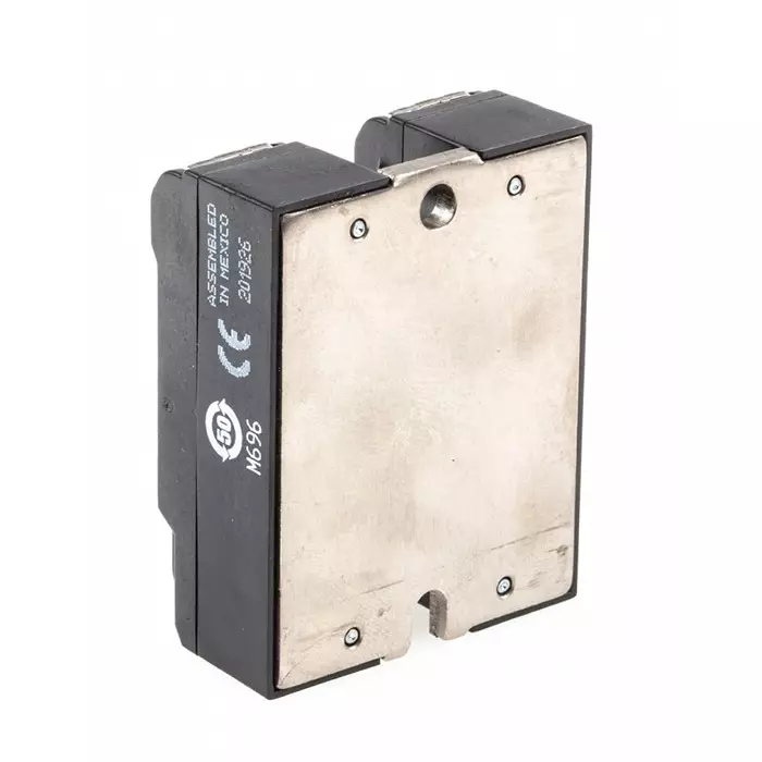 SENSATA/CRYDOM Solid State Relay 60 A Load Surface Mount V DC 32 Control, D06D60