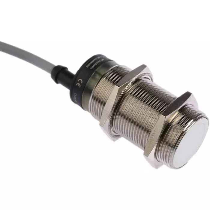 RS PRO Proximity Sensor Capacitive Barrel-Style M30x1.5 15 mm PNP 10-30 V DC IP67, 1845625