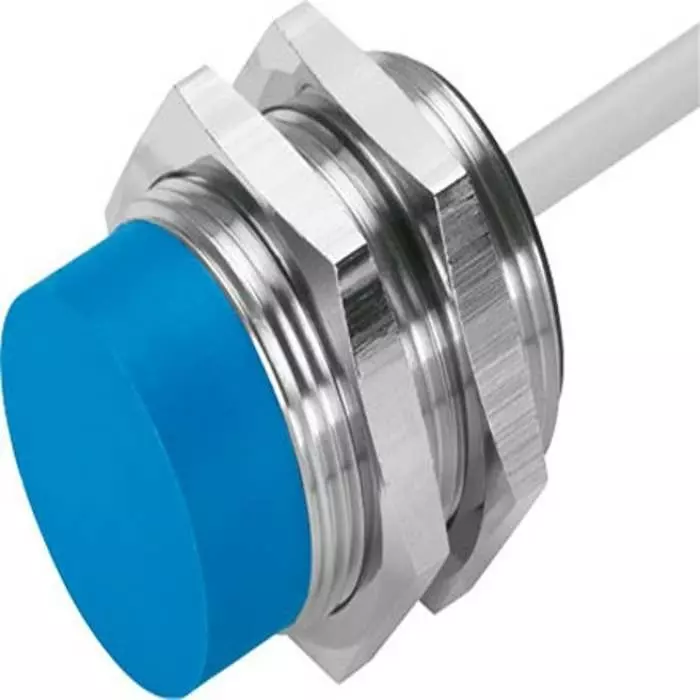 Festo Inductive Threaded barrel Proximity Sensor, M30, 15 mm Detection, PNP NO, 10 - 30 V DC, SIEN-M30NB-PS-K-L