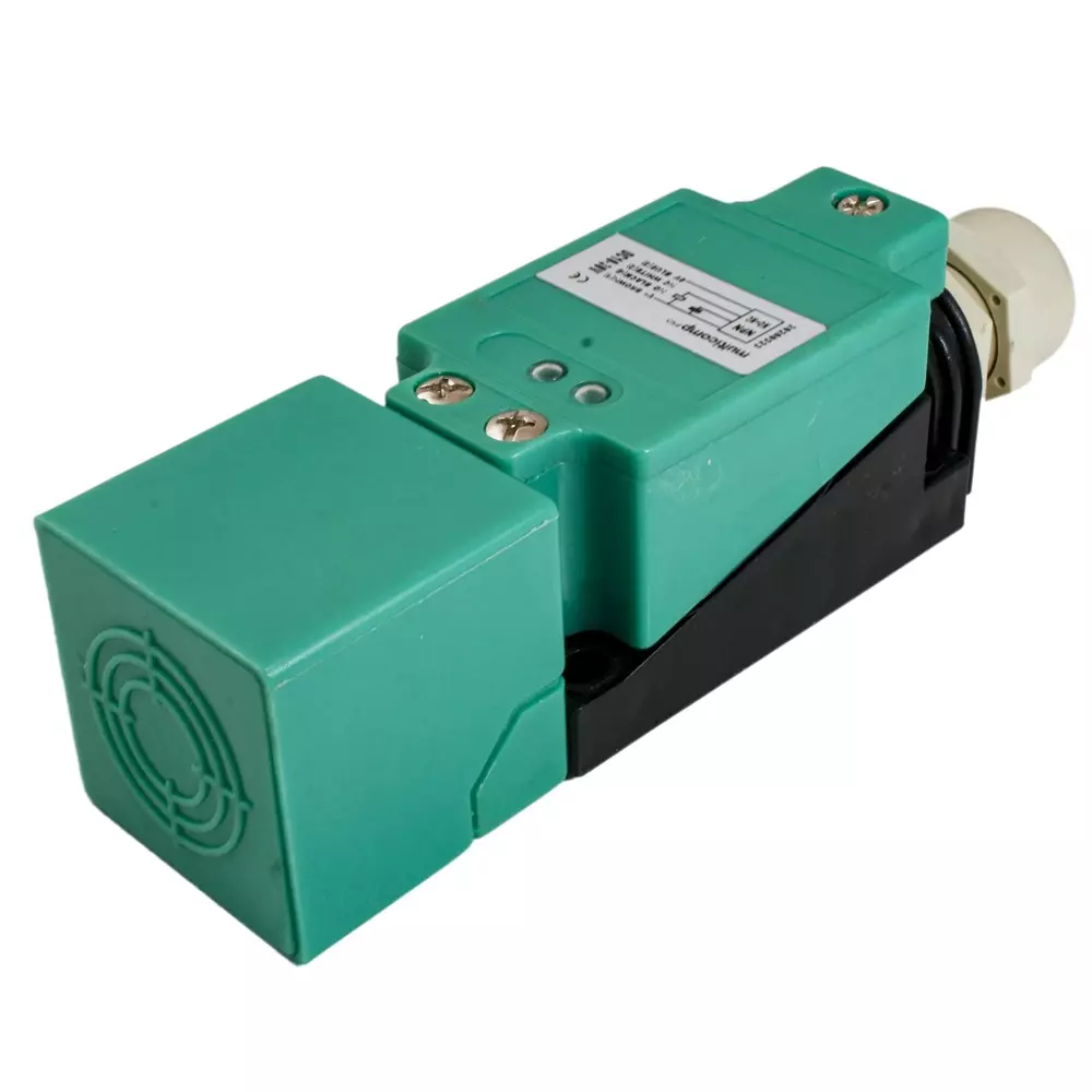MULTICOMP PRO Inductive Proximity Sensor 22.5 mm Sensing Range AC Output IP67, MP002266