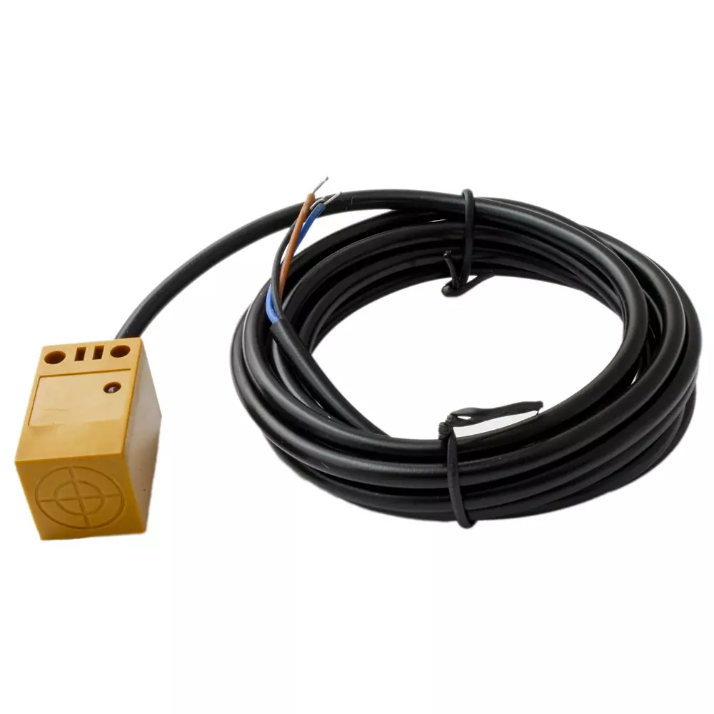 MULTICOMP PRO Inductive Proximity Sensor 13.5 mm Sensing Range DC Output IP67, MP002256