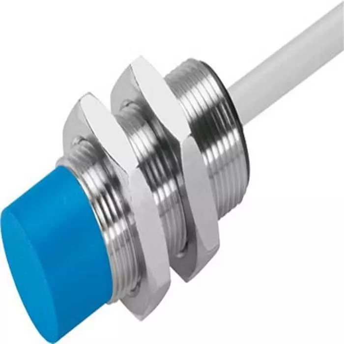 Festo Inductive Threaded barrel Proximity Sensor, M18, 8 mm Detection, PNP NO, 10 - 30 V DC, SIEN-M18NB-PS-K-L