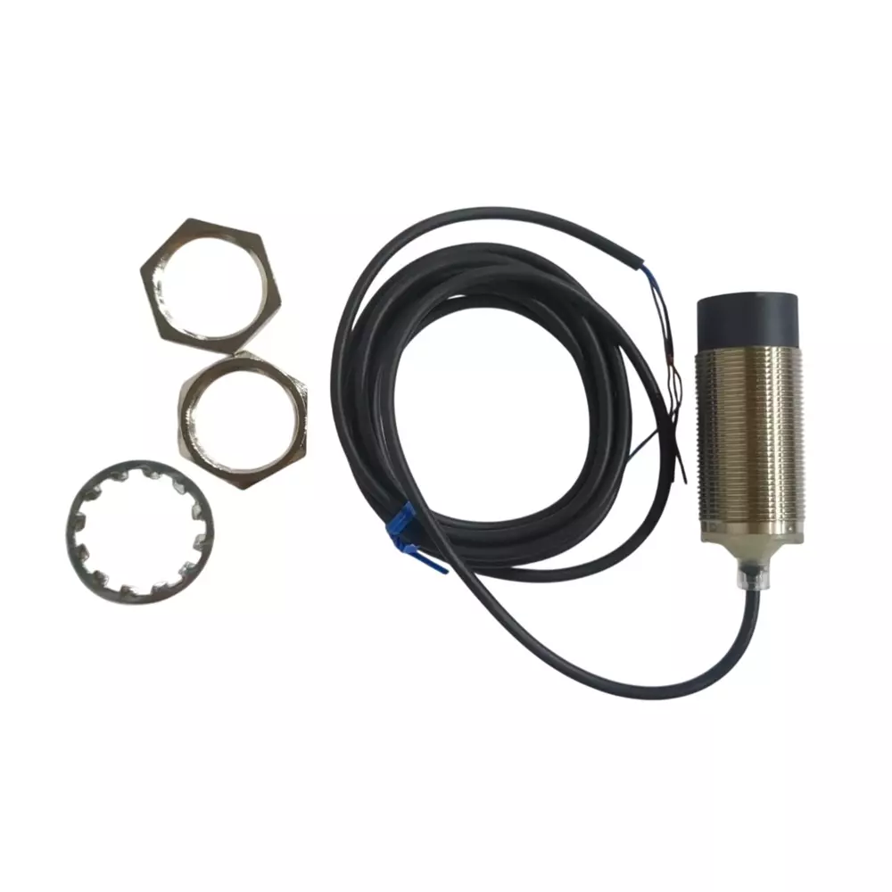 Omron NPN 30 mm Proximity Sensor E2B-M30LN30-WP-C1 2M