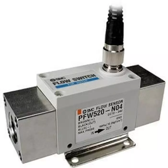 SMC PF2W520 Series Flow Sensor for Water, 2 LPM M inch, 16 LPM Max, PF2W520-F04N-2