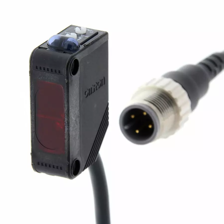 Omron E3Z Photoelectric Sensor with Built-in Amplifier 100 mm Sensing Distance NPN, E3Z-D62-M1J 0.3M OMS