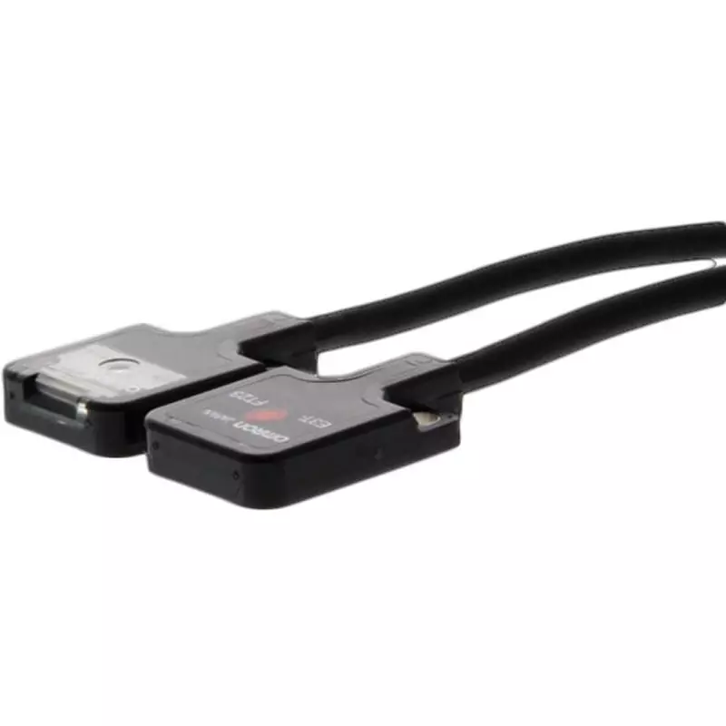 Omron Ultra-Thin Amplifier Built-In Photoelectric Sensor 2 m Cable Length, E3T-FT22F2M
