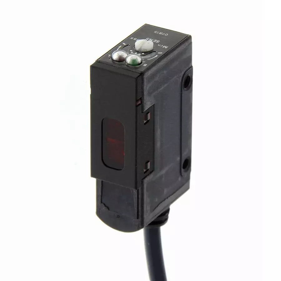 Omron Retro Reflective Photoelectric Sensor, Sensing Distance 0.1 to 2 m, E3S-AR81 2M