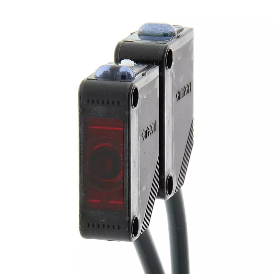 Omron E3Z Photoelectric Sensor with Built-in Amplifier 10 m Sensing Distance PNP, E3Z-T81A 2M OMS