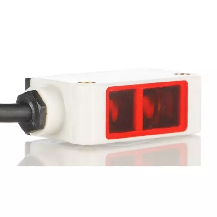 RS PRO Diffuse Photoelectric Sensor Block Sensor 300 mm Detection Range, 2024433