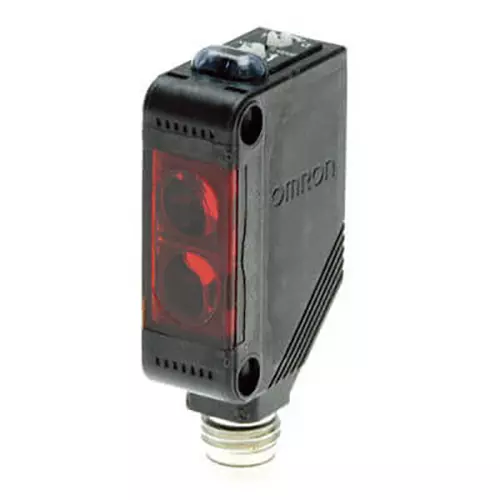 Omron E3Z Photoelectric Sensor with Built-in Amplifier 90 ± 30 mm Sensing Distance PNP, E3Z-L86 OMS