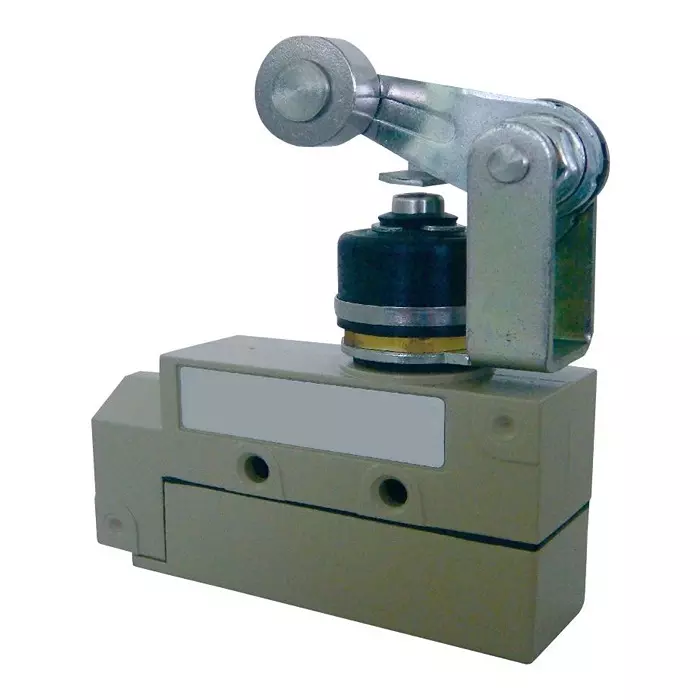 MULTICOMP PRO Microswitch Snap Action Switches MICROSWITCH, ROLLER ARM LEVER, 250V, 10A, MC002420