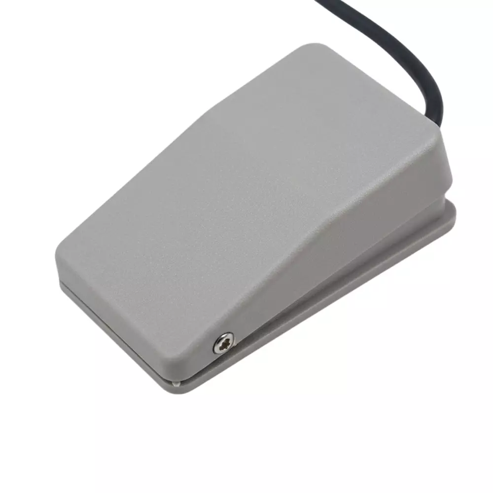 FTC Foot Switch ABS/Polycarbonate 10 A 220 V 1NO+1NC Auxiliary Contacts Grey, FS1P (Pack of 20 Pcs)