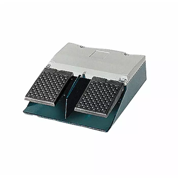 Siemens Momentary Foot Switch - Plastic Case Material, 5A Contact Current, 3SE39345CB20