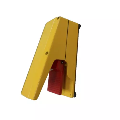 JAIBALAJI Foot Switch with Guard 2NO+2NC Contact 600 V AC Insulation Voltage 15 Amp Thermal Current, JBMSG-36