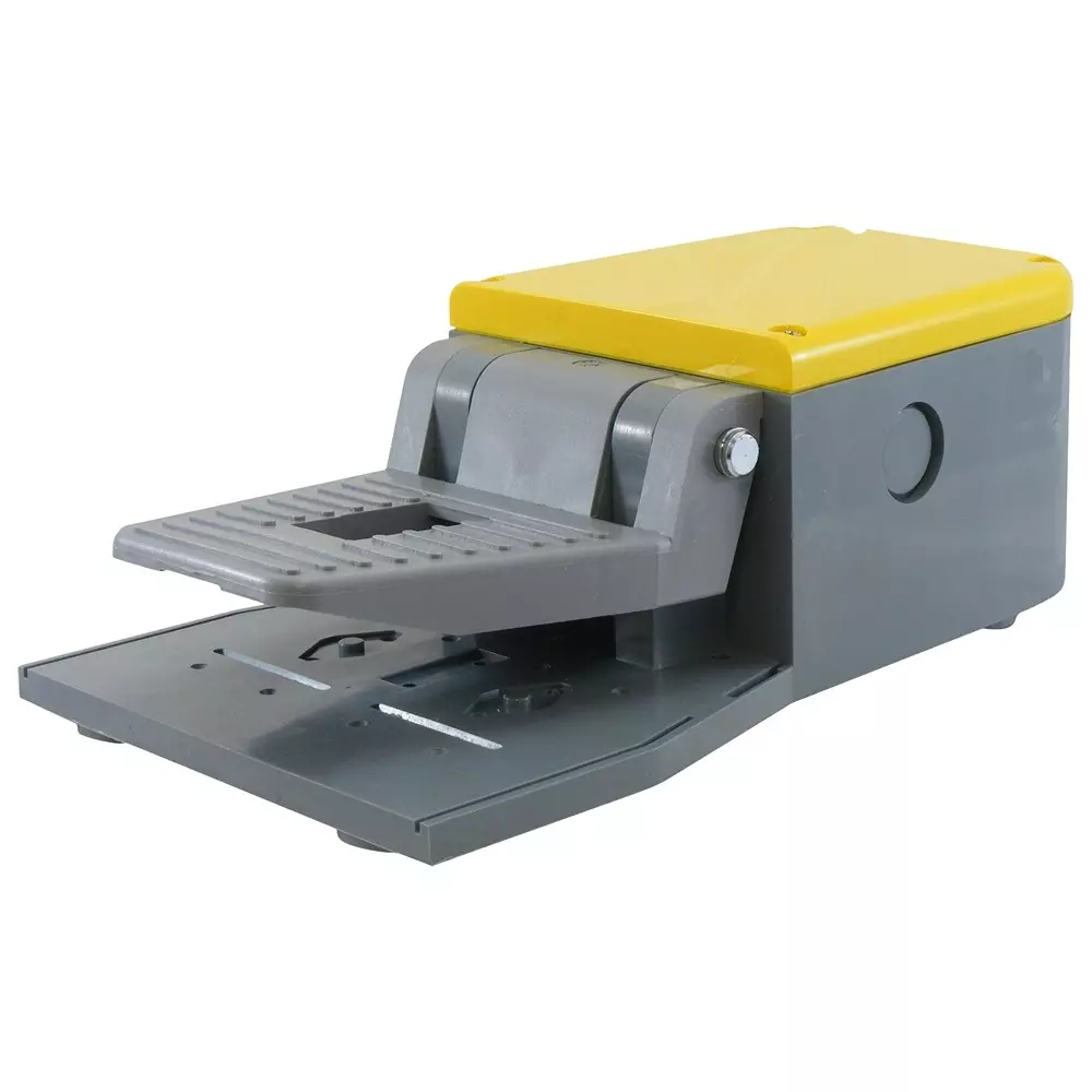 MULTICOMP PRO Foot Switch SPST-NO, SPST-NC Configuration 6 Amp Current Max 120 V Voltage AC Nom, MP016062